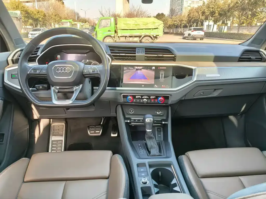 Audi Q3 2024 из CN, фото 2