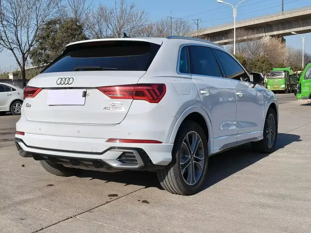 Audi Q3 2024 из CN, фото 9