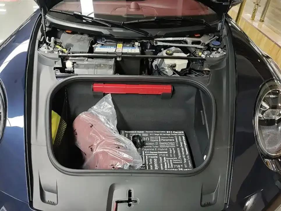 Porsche 911 2021 из CN, фото 9