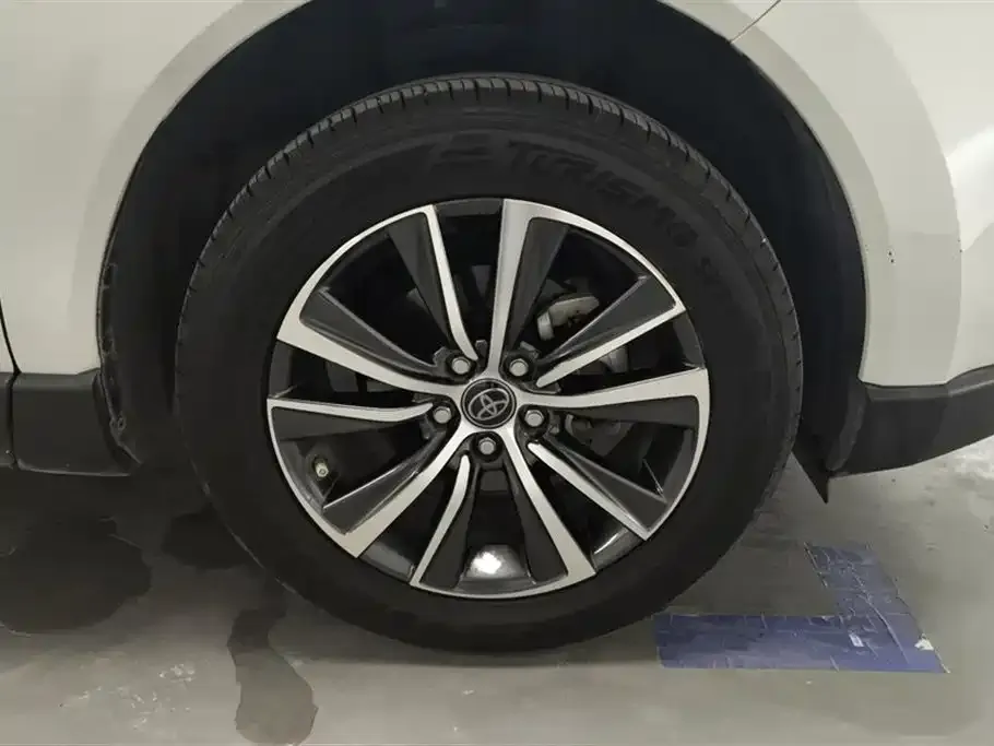 Toyota Harrier 2023 из CN, фото 10