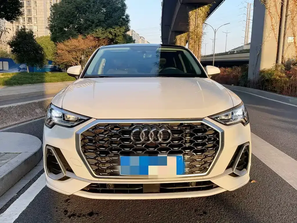 Audi Q3 Sportback 2021 из CN, фото 7