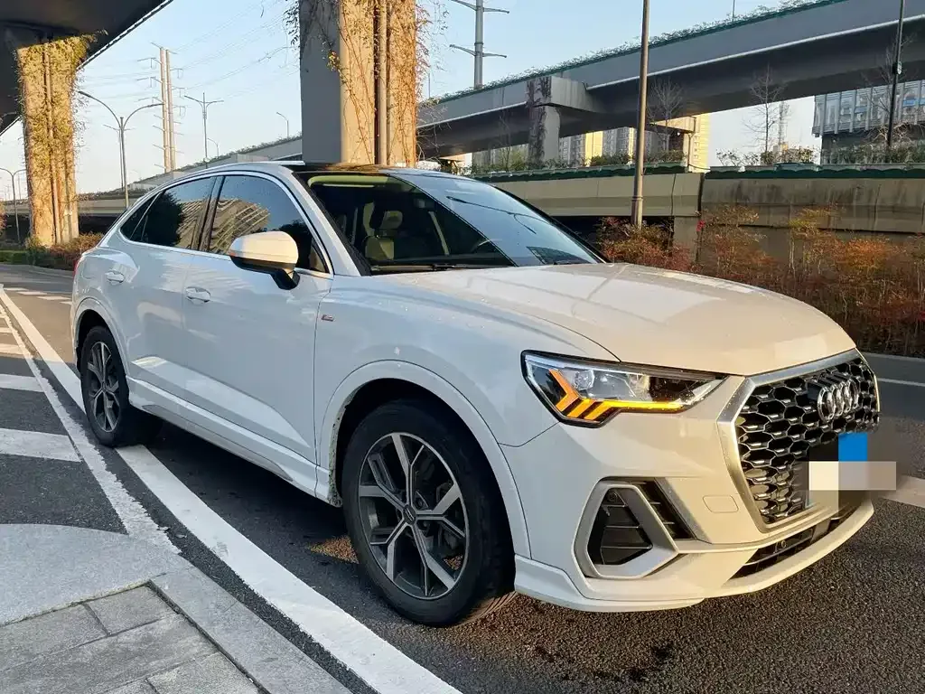 Audi Q3 Sportback 2021 из CN, фото 3