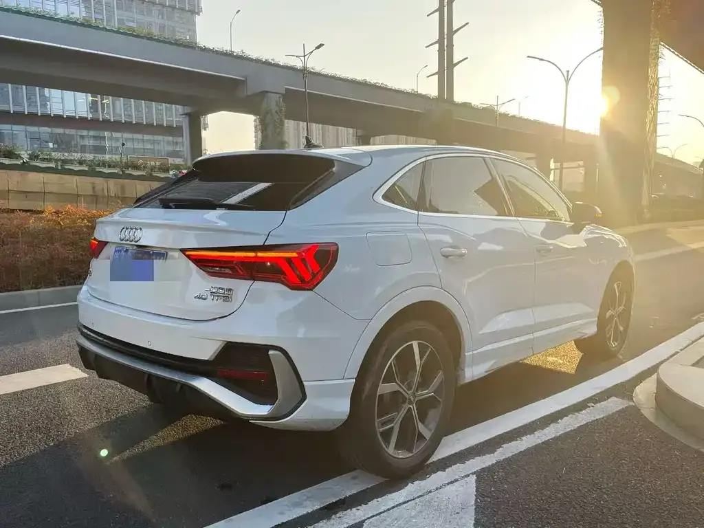 Audi Q3 Sportback 2021 из CN, фото 4