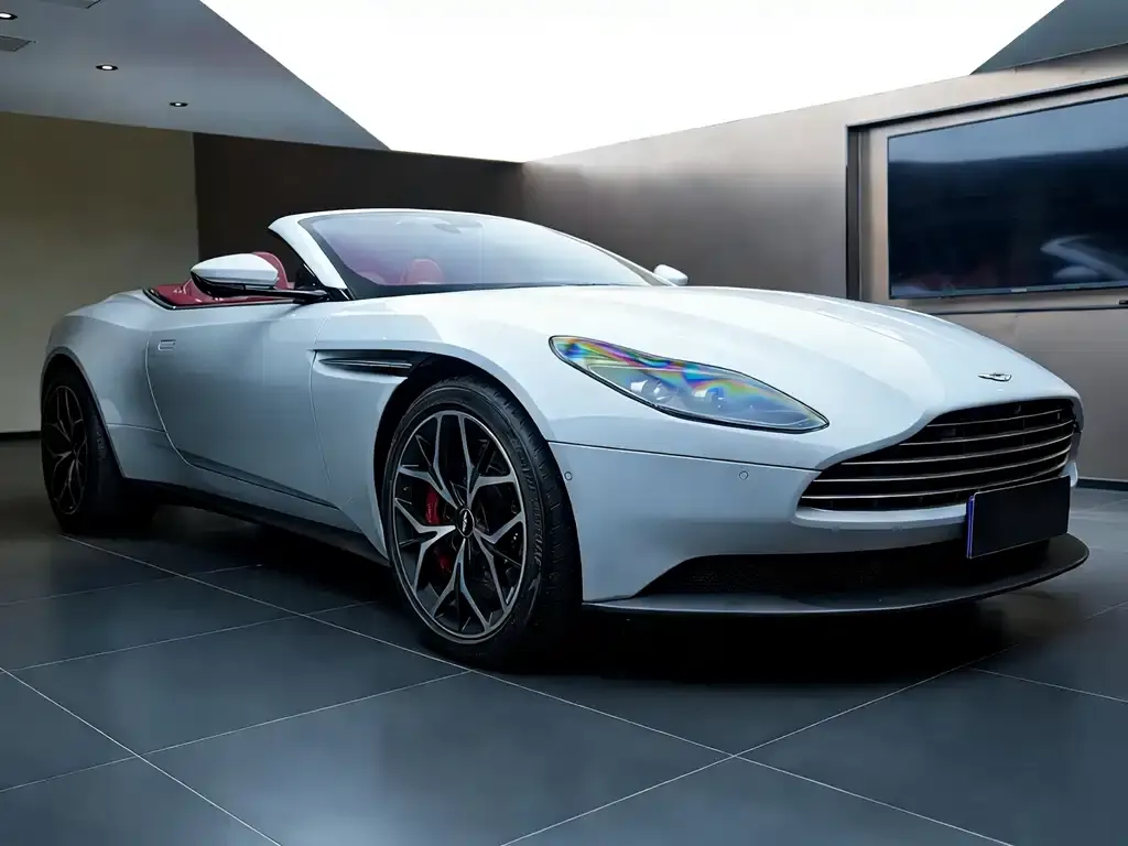 Aston Martin DB11 2022 из CN, фото 2