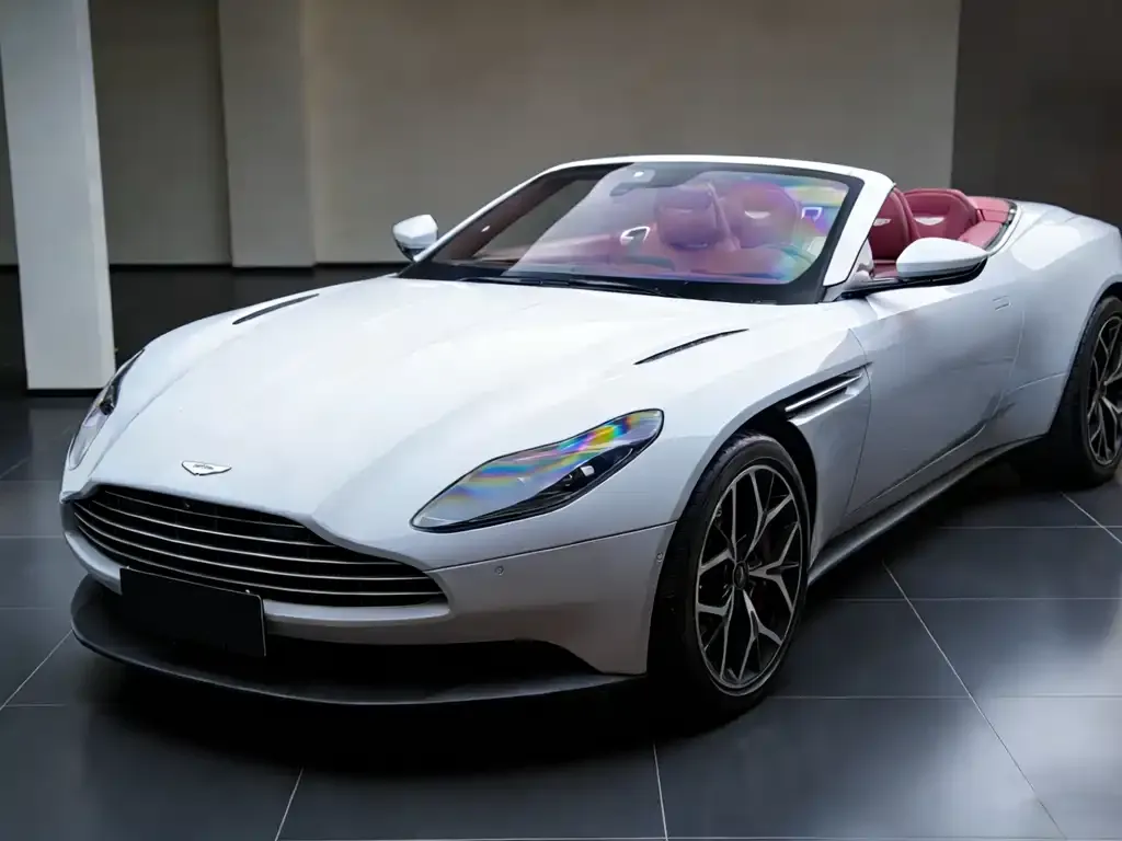 Aston Martin DB11 2022 из CN, фото 6