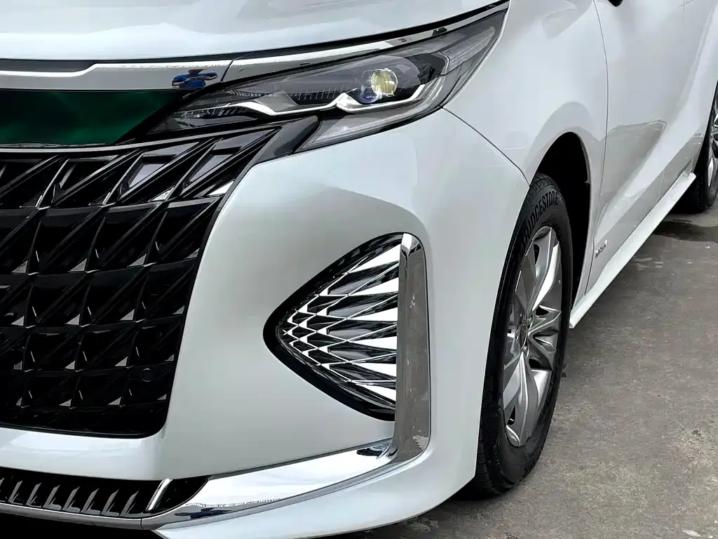 Toyota Sienna 2025 из CN, фото 6