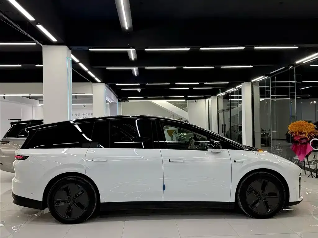 Li Auto i8 2025 из CN, фото 7