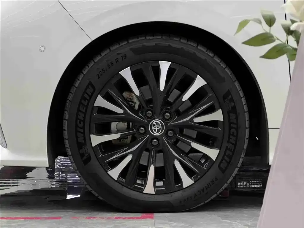 Toyota Alphard 2023 из CN, фото 7