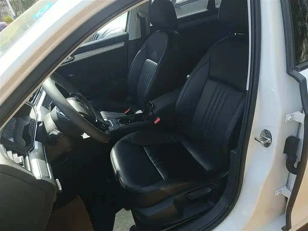 Volkswagen Lamando 2022 из CN, фото 6