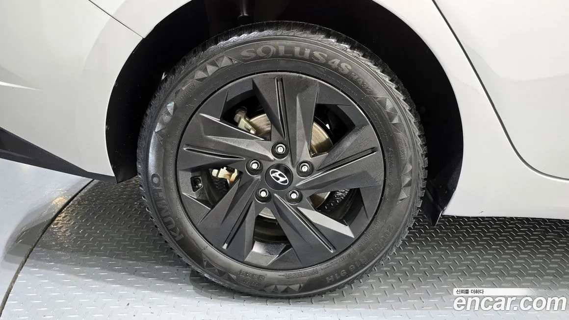Hyundai AVANTE 2021 из KR, фото 6