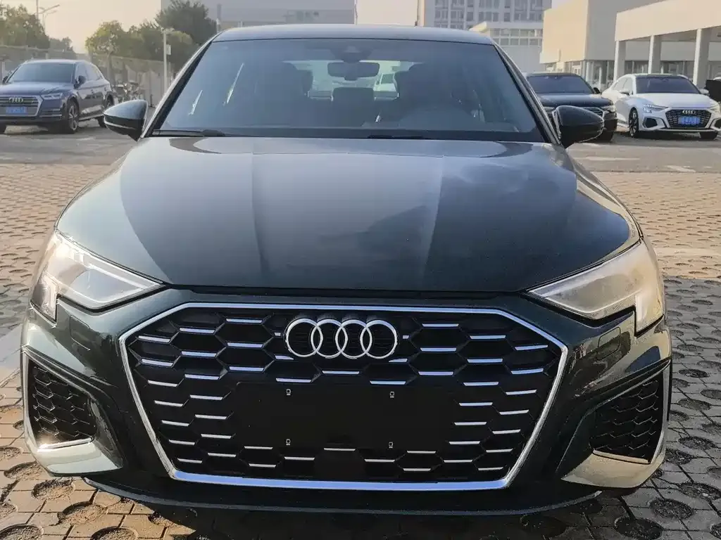 Audi A3 2023 из CN, фото 4
