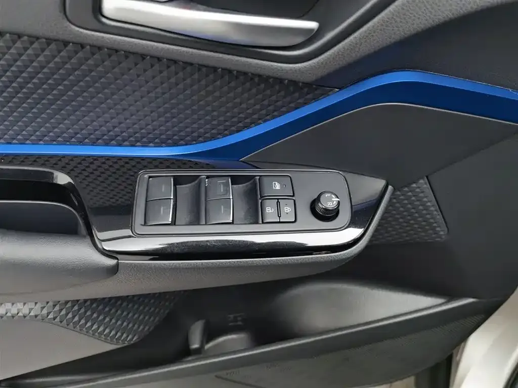 Toyota C-HR 2021 из CN, фото 9