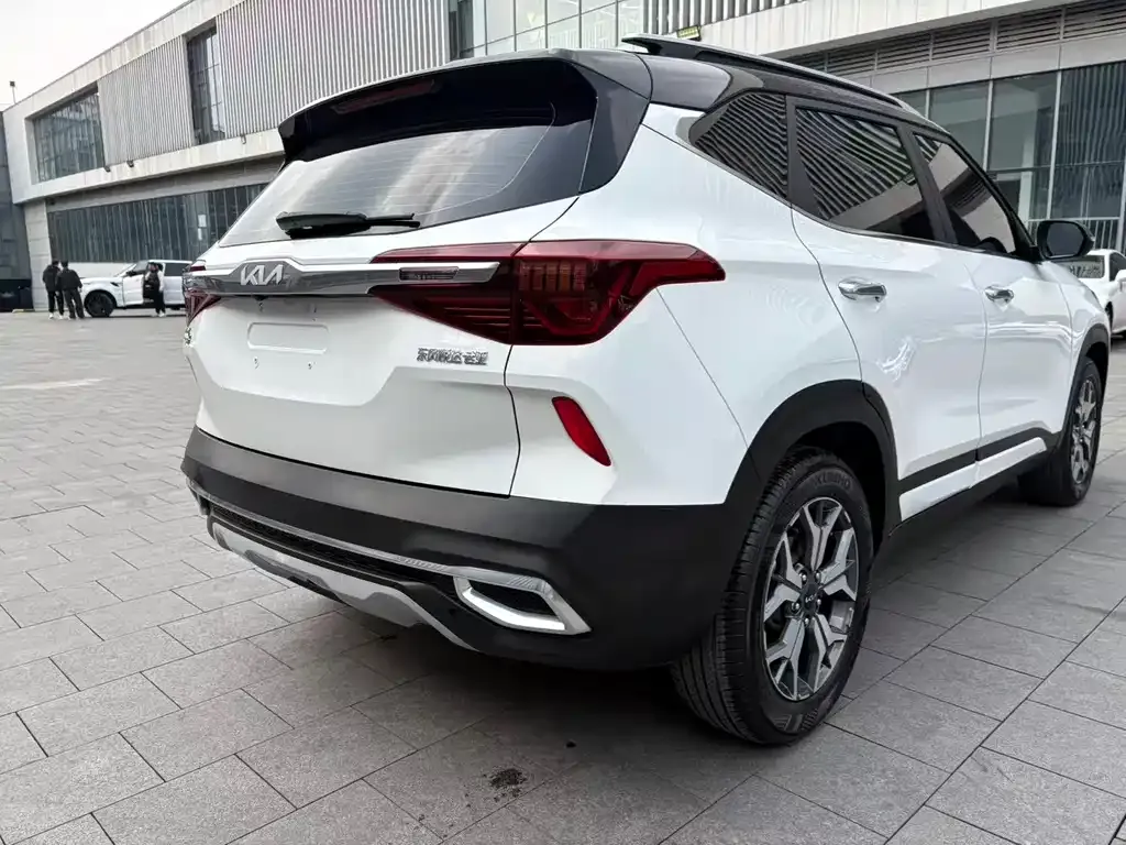 Kia KX3 2022 из CN, фото 7