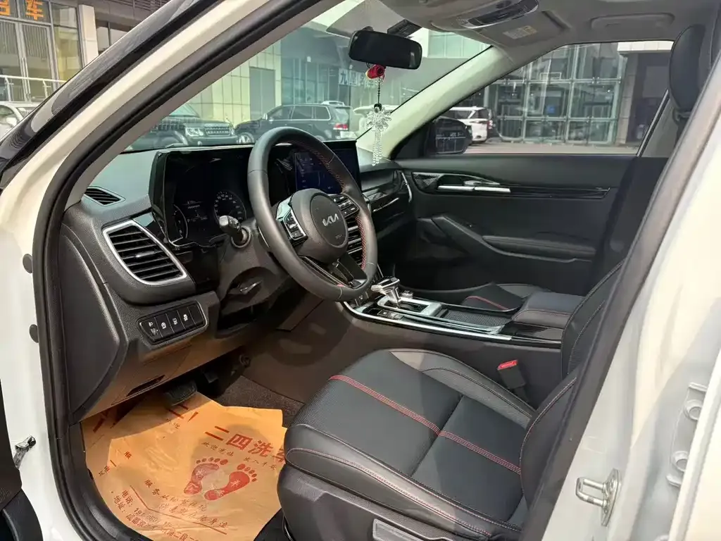 Kia KX3 2022 из CN, фото 4