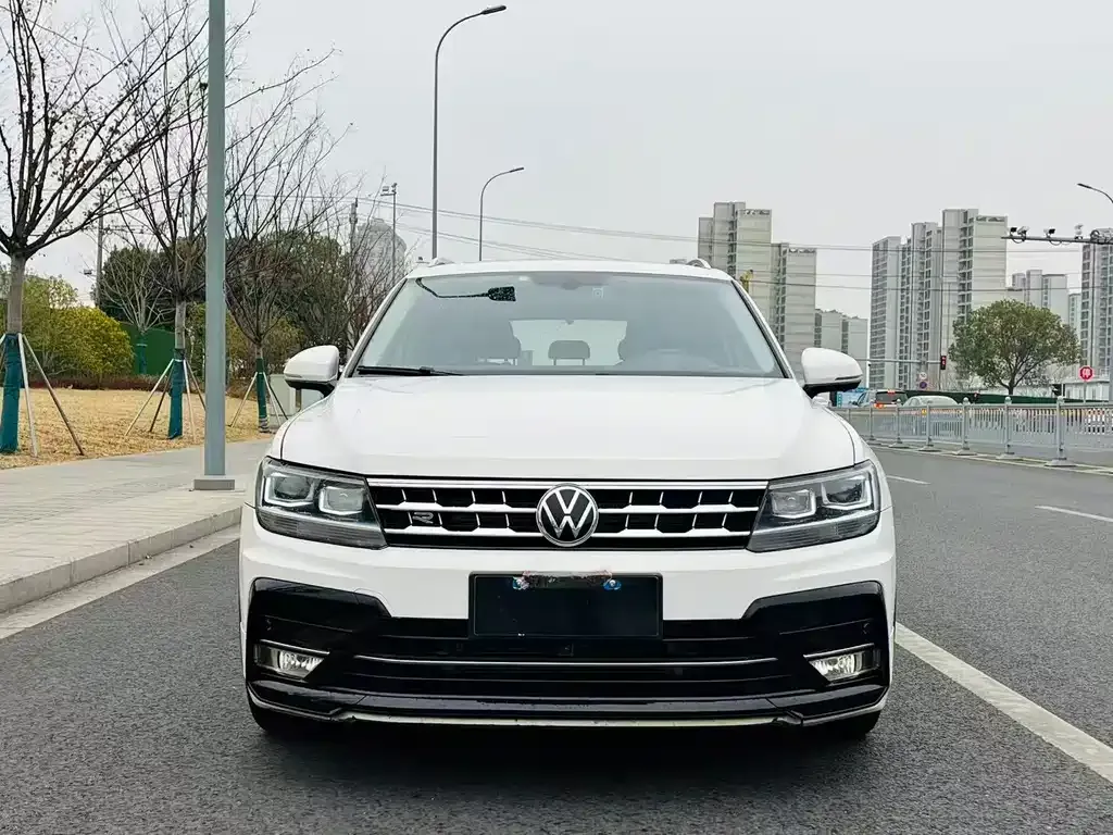 Volkswagen Tiguan L 2021 из CN, фото 5