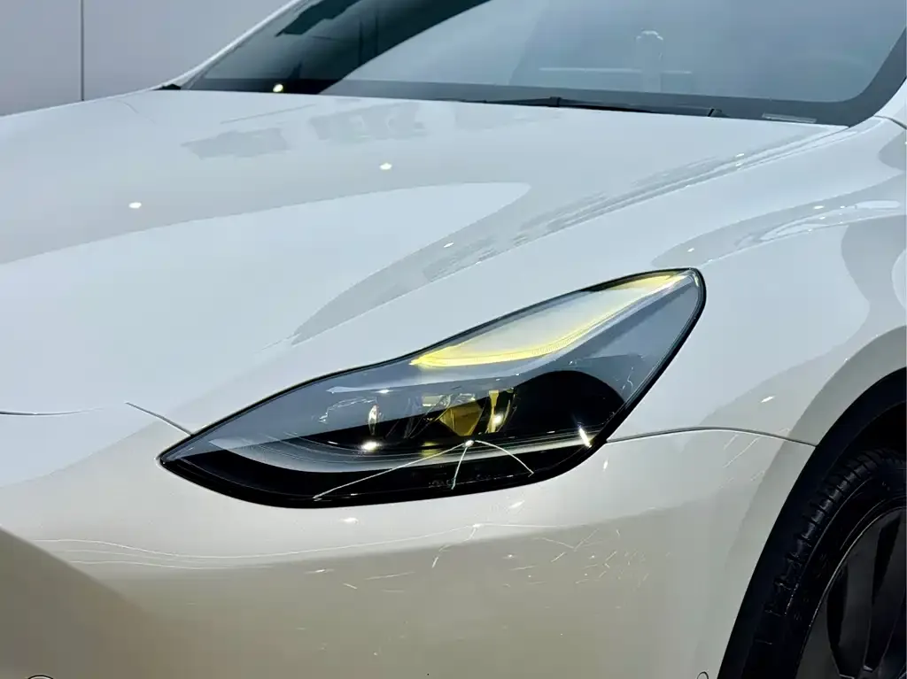 Tesla Model Y 2022 из CN, фото 2