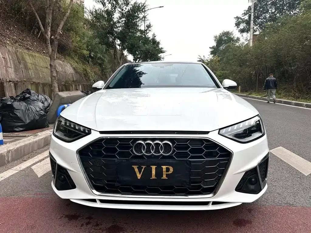 Audi A4L 2021 из CN, фото 3