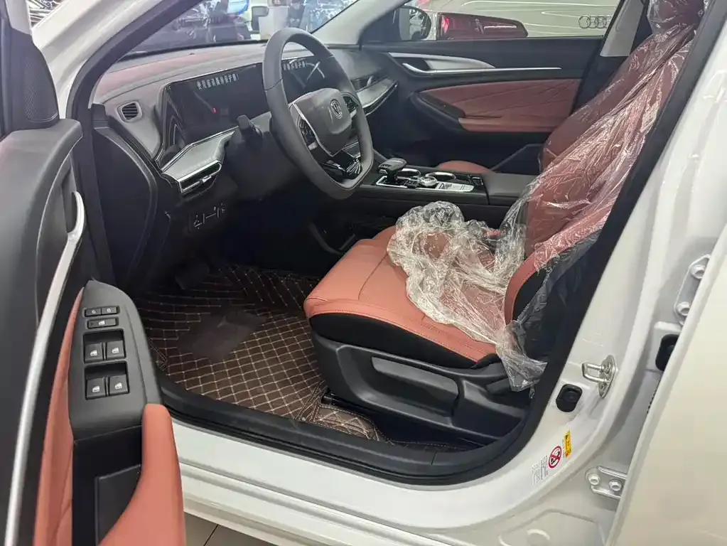 Changan Eado 2025 из CN, фото 2
