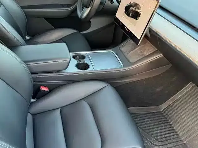 Tesla Model Y 2022 из CN, фото 2