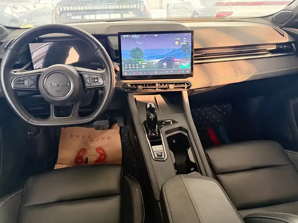 Lynk & Co 03 2024 из CN, фото 5