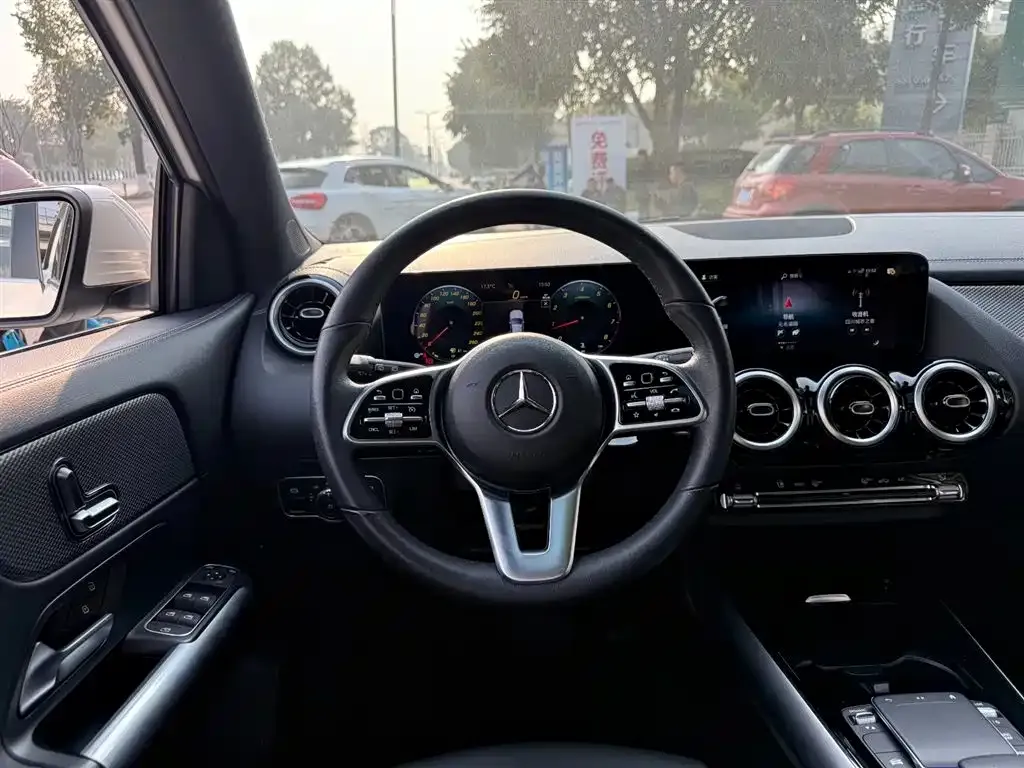 Mercedes-Benz GLA 2023 из CN, фото 4