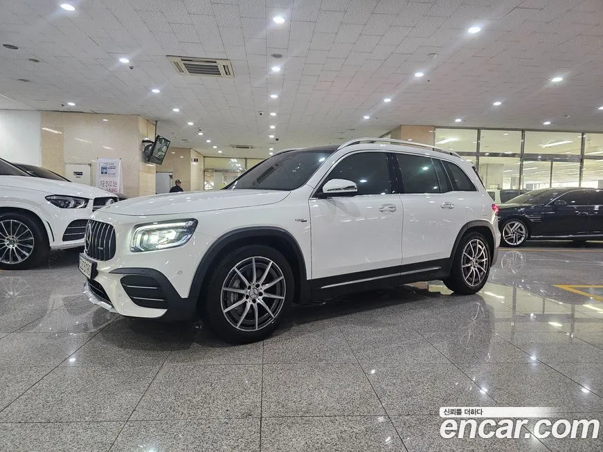 Mercedes-Benz GLB-Class — фото 1