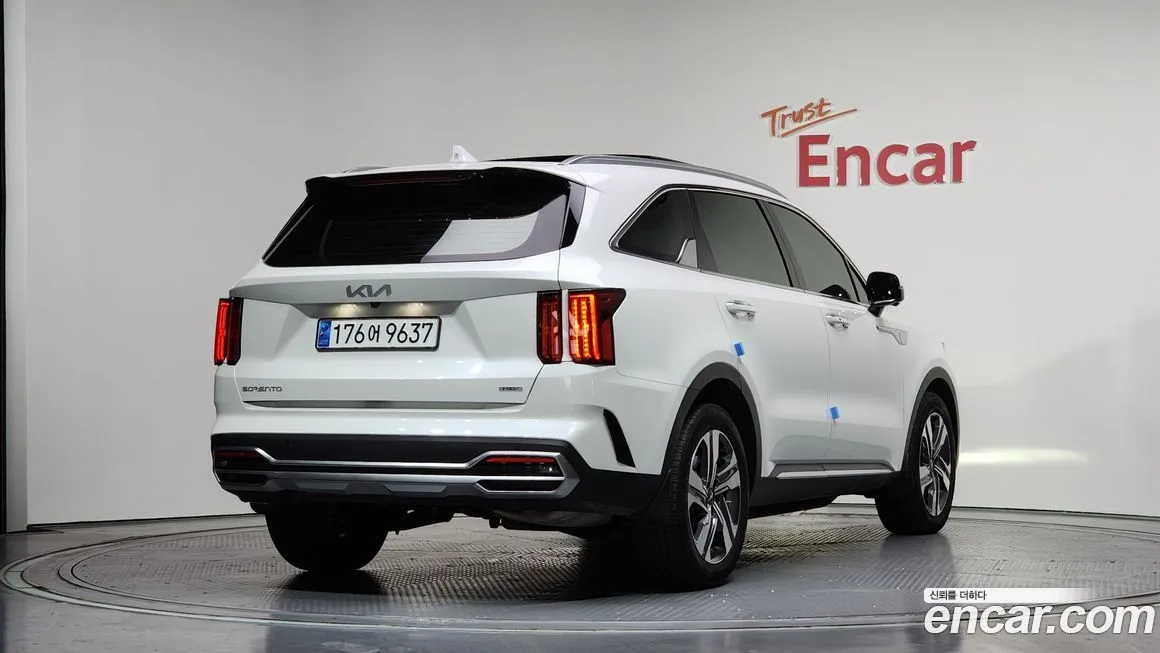 Kia Sorento — фото 4