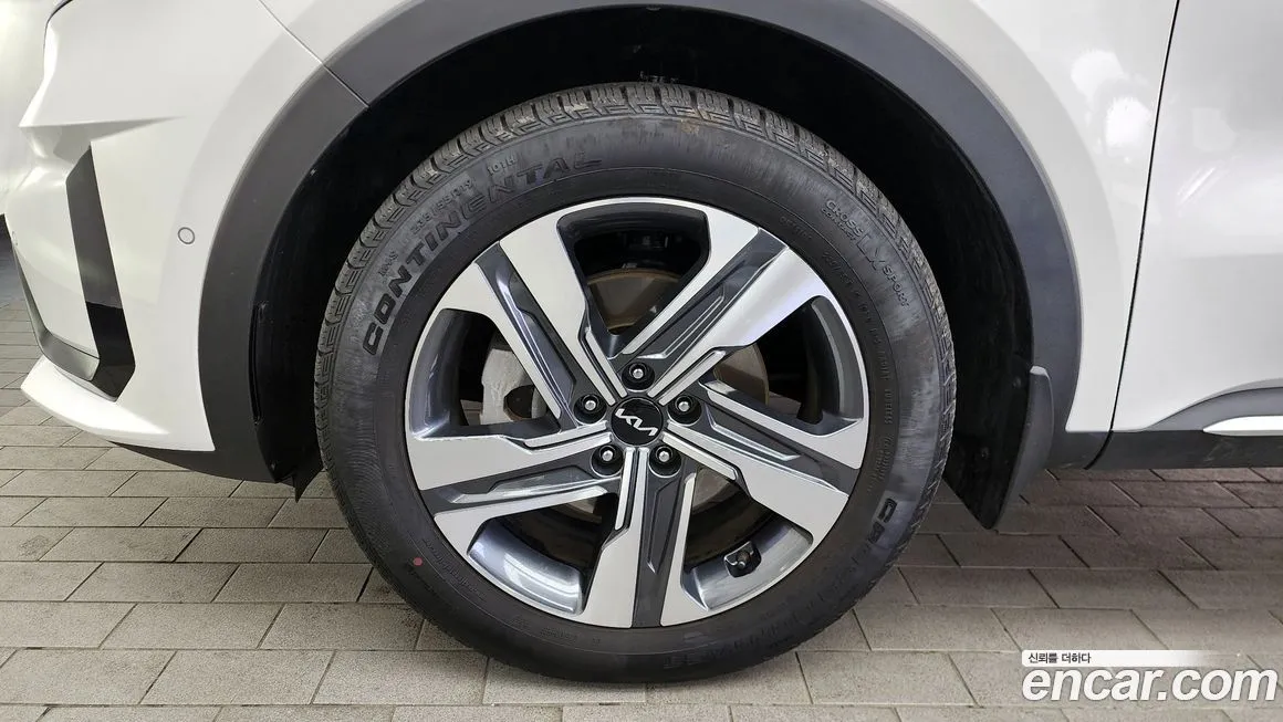 Kia Sorento — фото 6