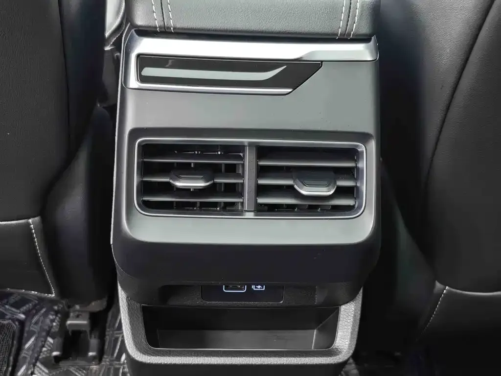 Geely Xingrui 2023 из CN, фото 2