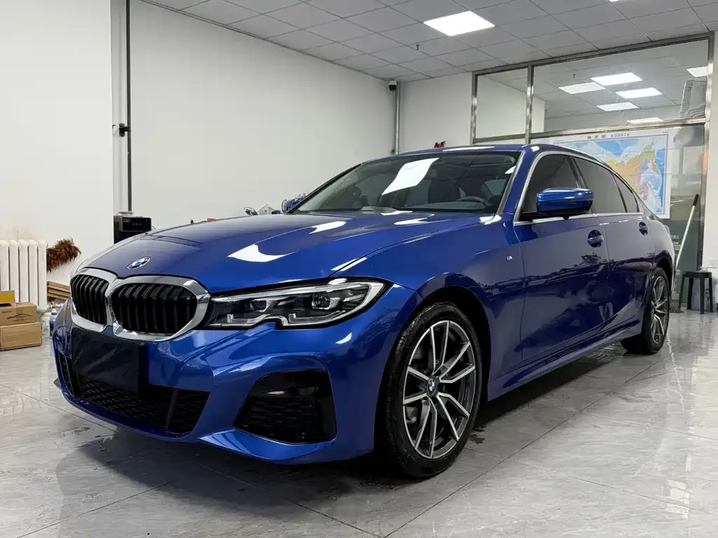 BMW 3 Series 2022 из CN, фото 1