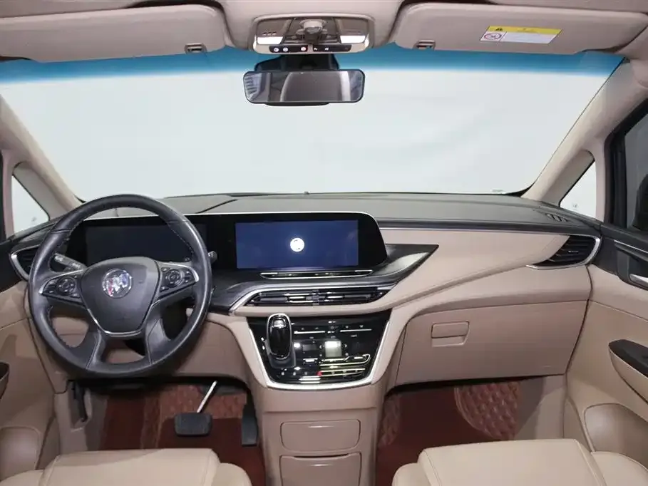 Buick GL8 2021 из CN, фото 2