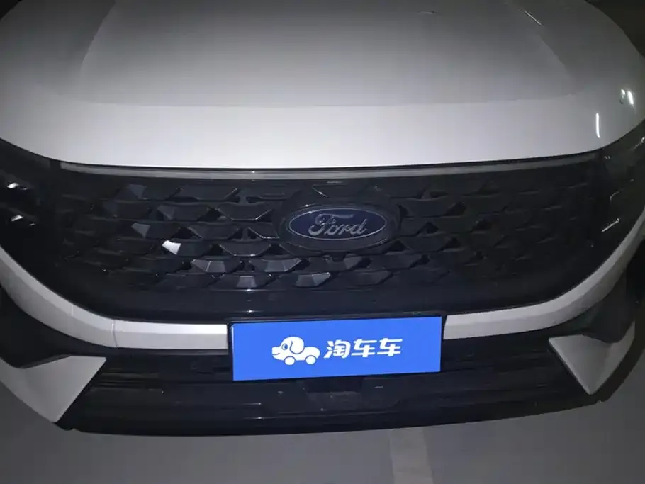 Ford Edge 2023 из CN, фото 2