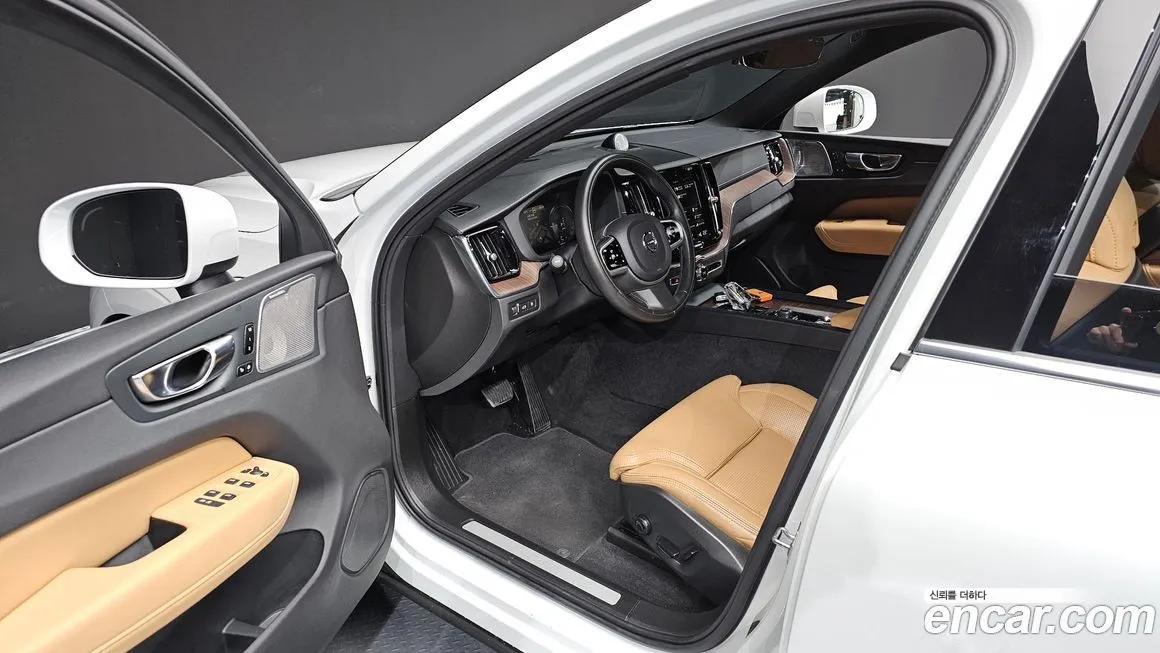 Volvo XC60 2021 из KR, фото 6
