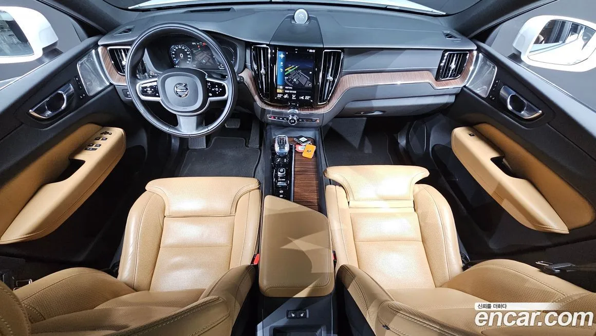 Volvo XC60 2021 из KR, фото 9