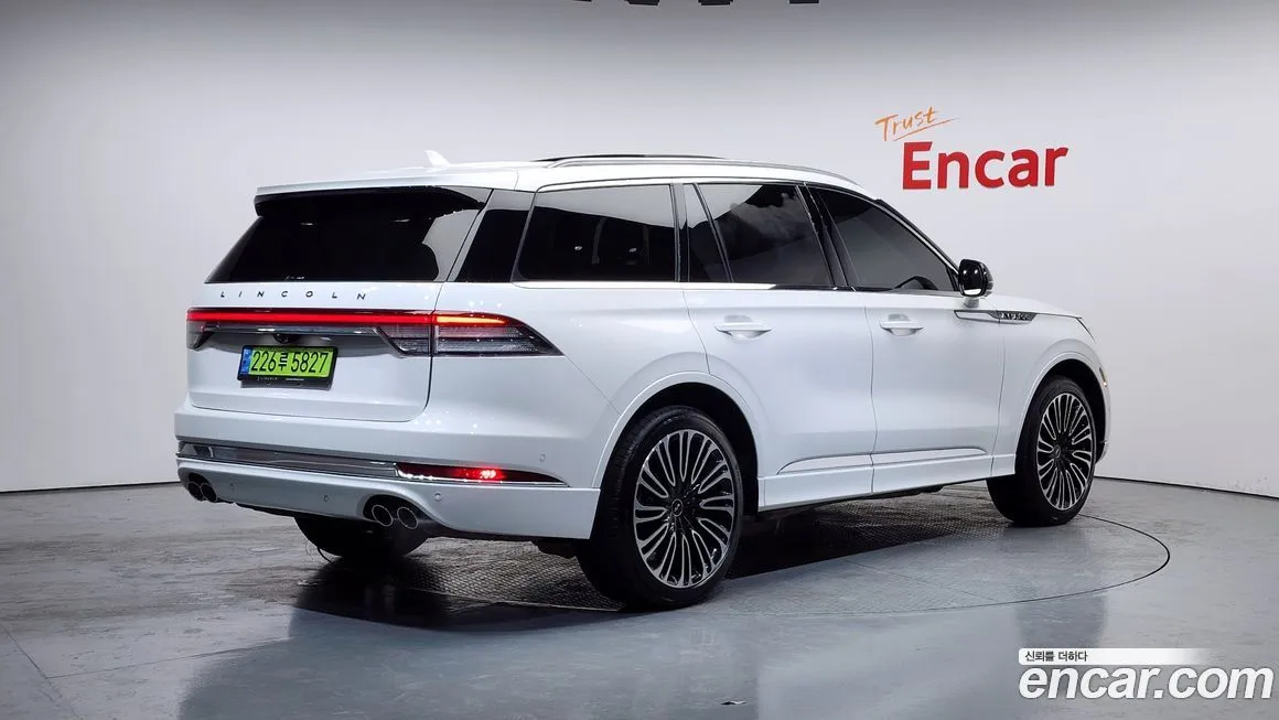 Lincoln Aviator 2023 из KR, фото 10