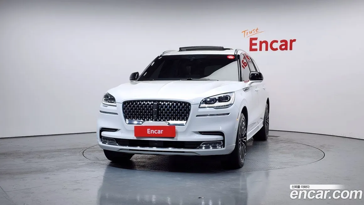 Lincoln Aviator 2023 из KR, фото 2