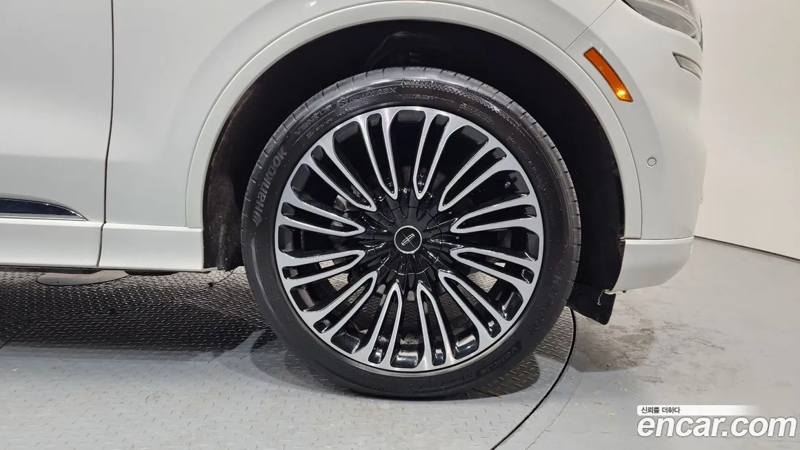 Lincoln Aviator 2023 из KR, фото 4