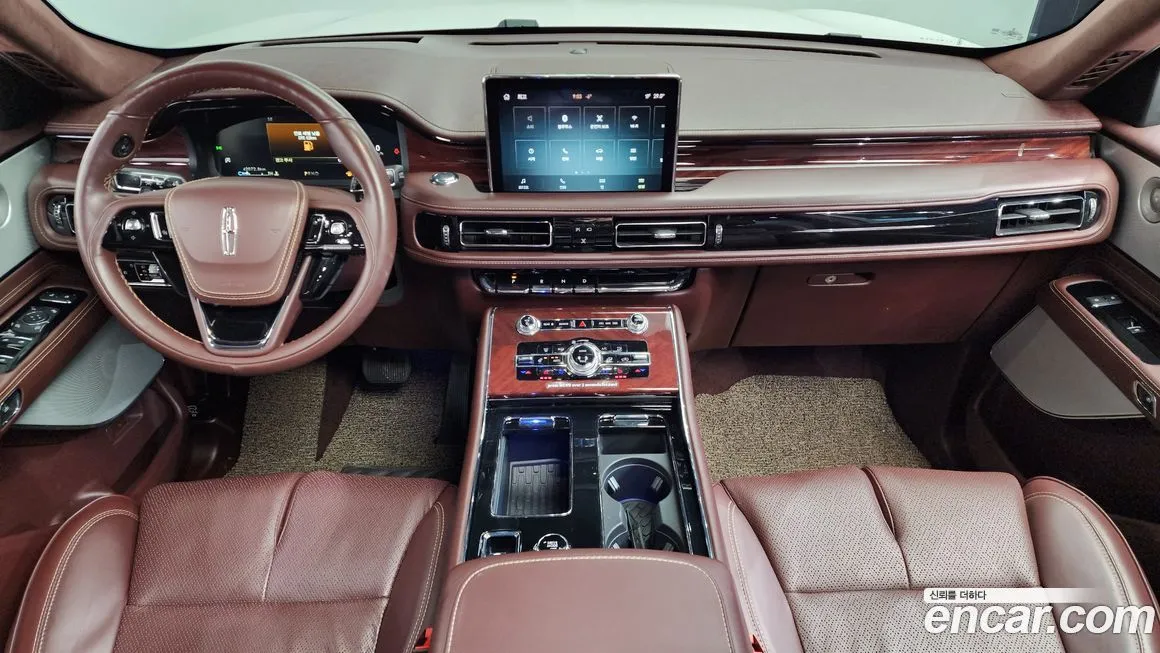 Lincoln Aviator 2023 из KR, фото 9
