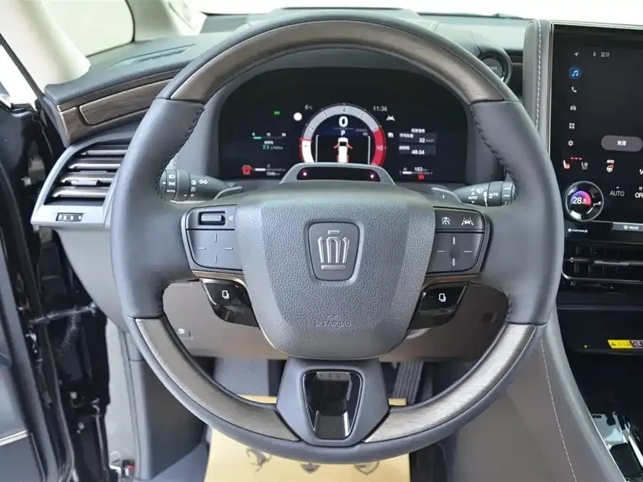 Toyota Vellfire 2026 из CN, фото 10