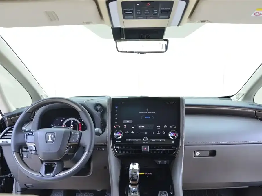 Toyota Vellfire 2026 из CN, фото 7
