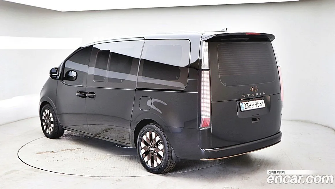 Hyundai Staria — фото 10