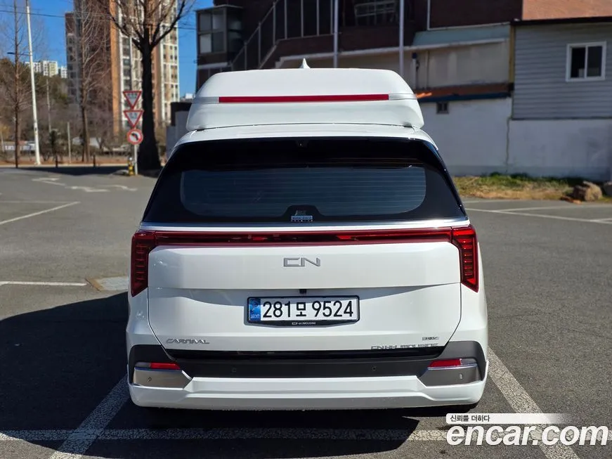 Kia Carnival — фото 2
