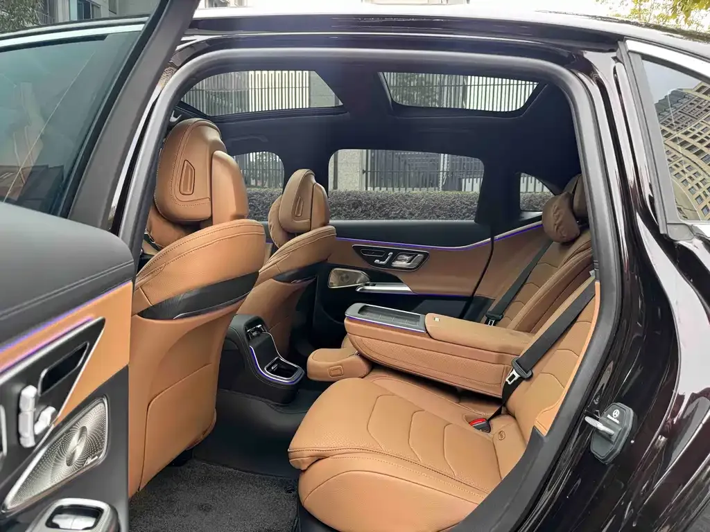 Mercedes-Benz E-Class 2025 из CN, фото 7