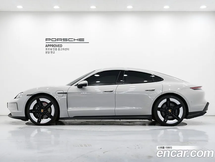 Porsche Taycan 2025 из KR, фото 2