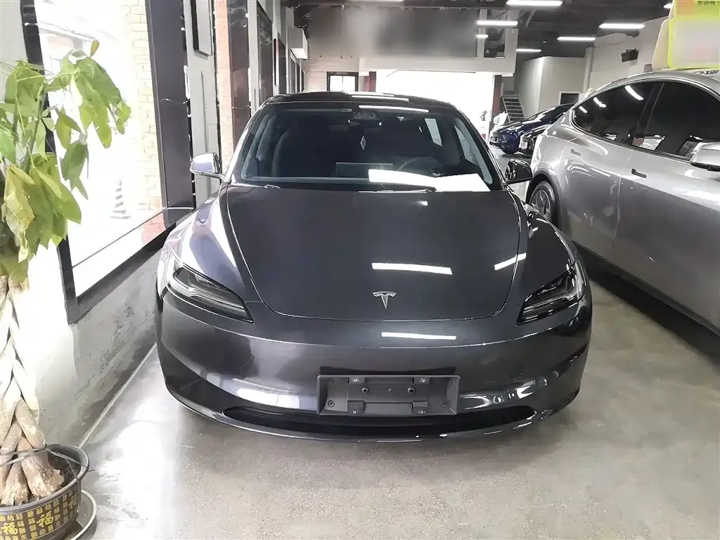 Tesla Model 3 2025 из CN, фото 3