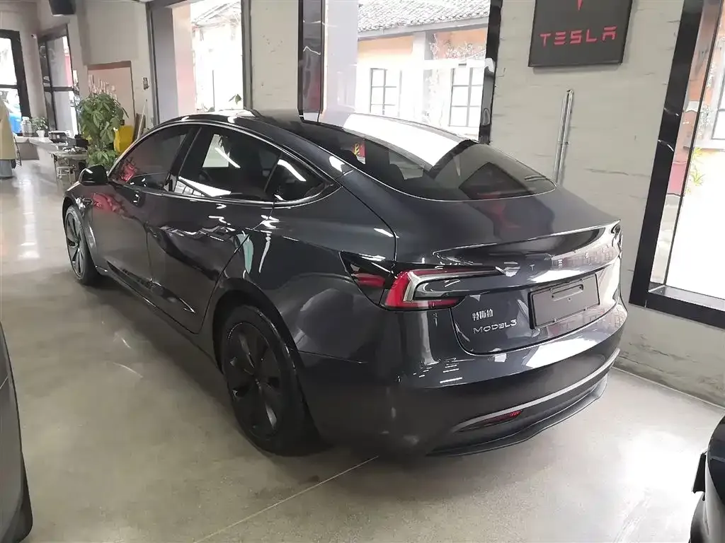 Tesla Model 3 2025 из CN, фото 9