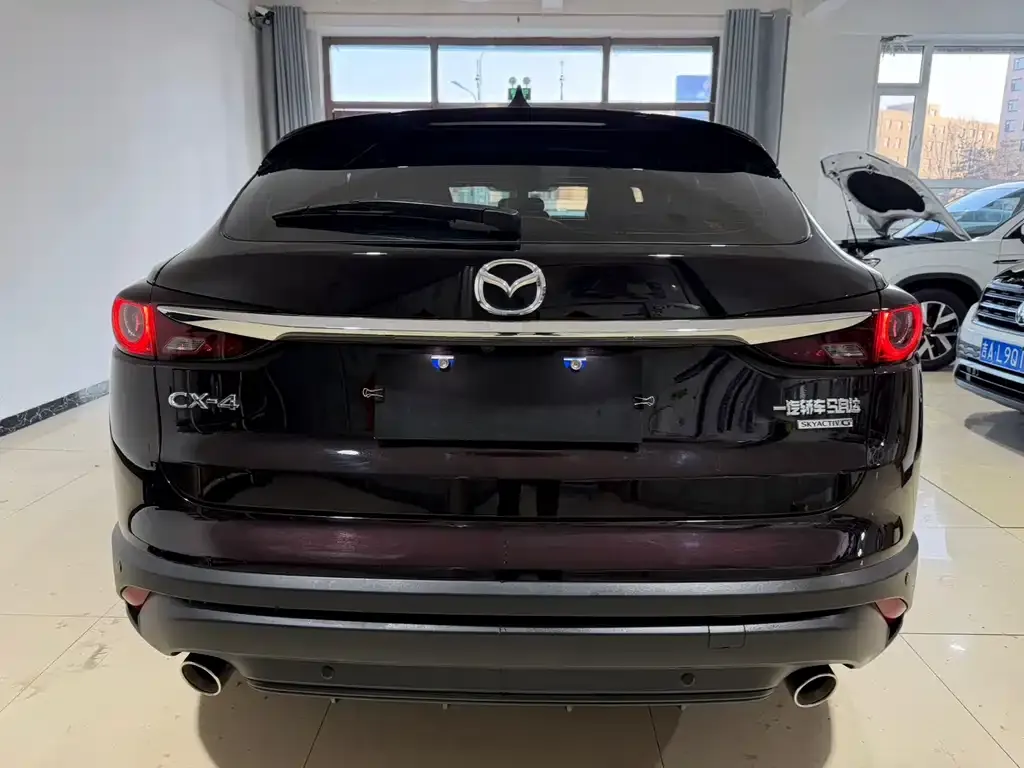 Mazda CX-4 2023 из CN, фото 9
