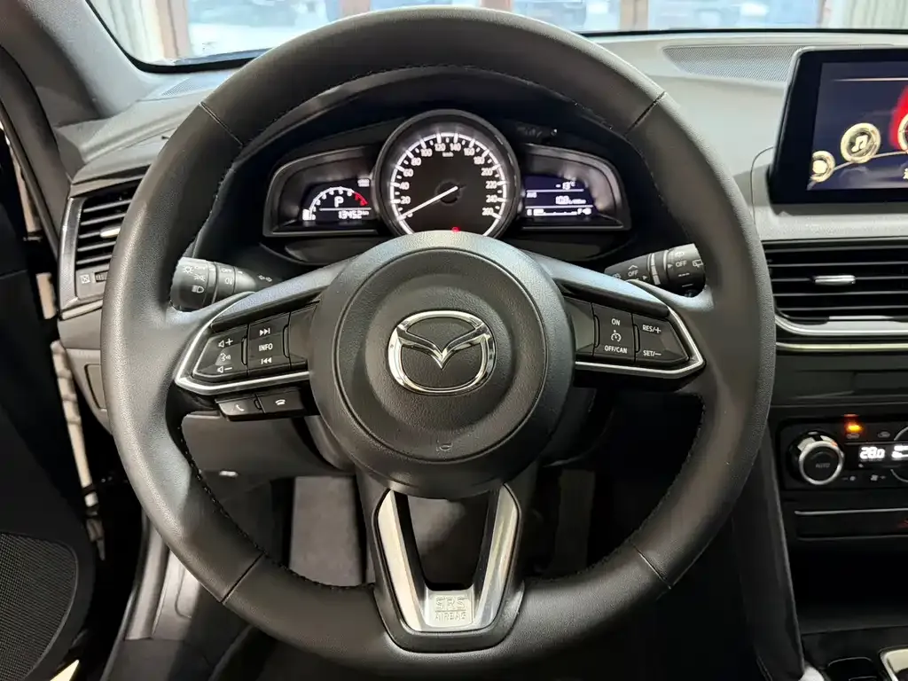 Mazda CX-4 2023 из CN, фото 4