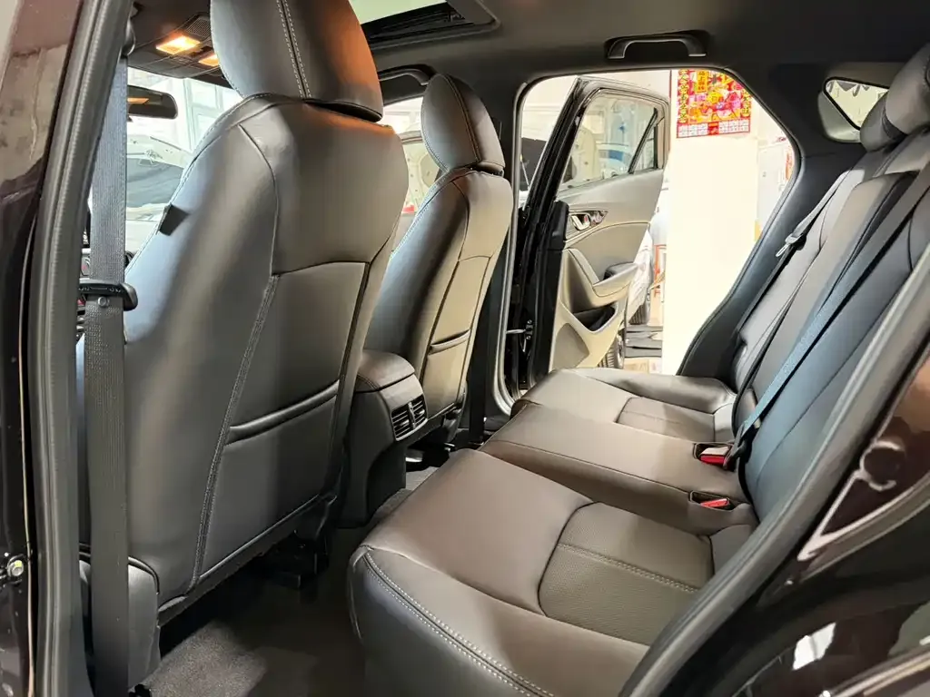 Mazda CX-4 2023 из CN, фото 7