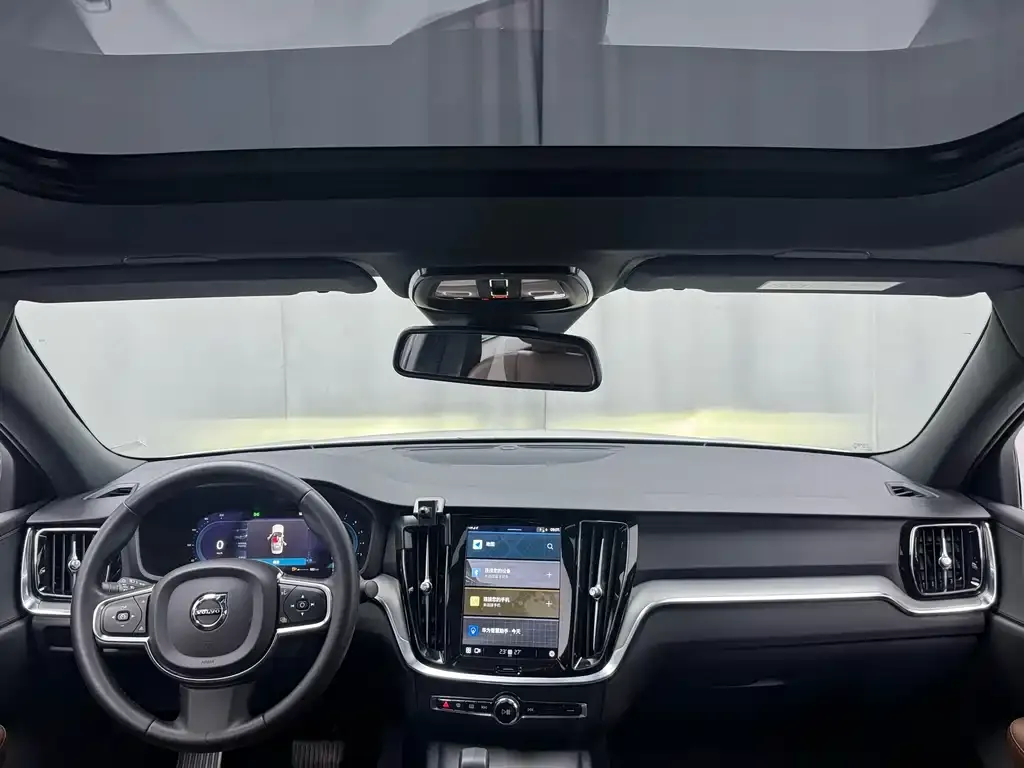 Volvo S60 2023 из CN, фото 7